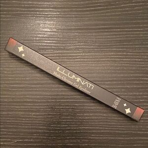 Illuminati Multi-Chrome Gel Eyeliner